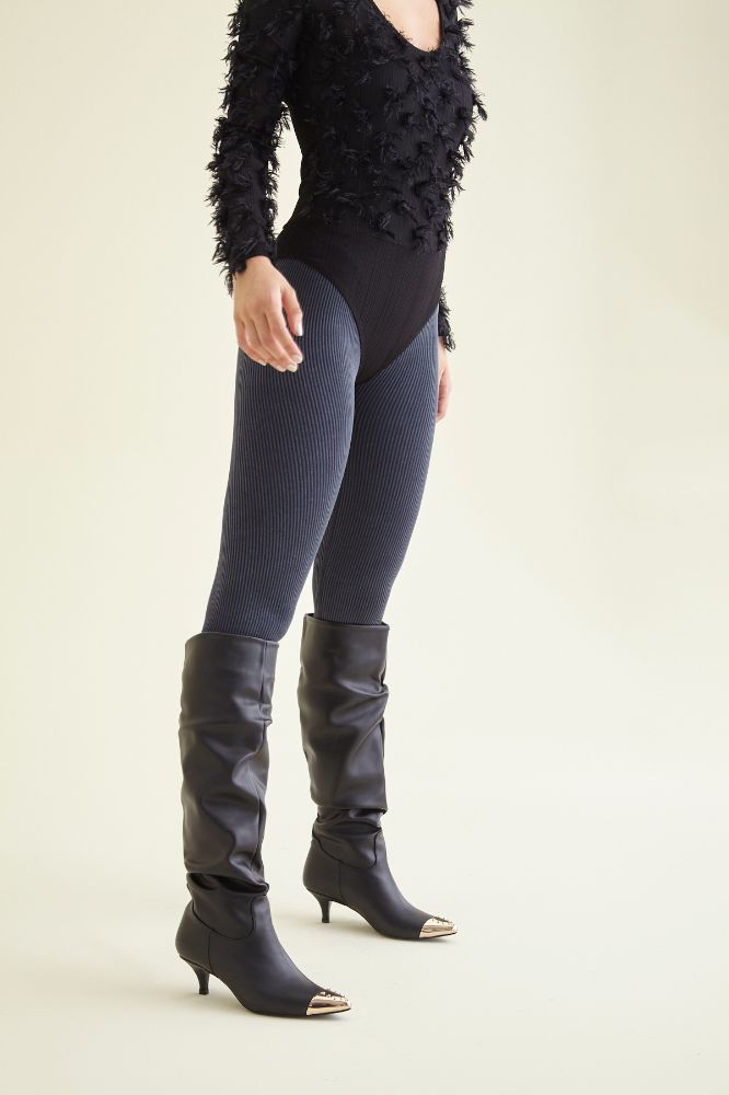 garuda-burnu-aksesuarli-koruklu-SİYAH MAT-M02279-0003317_0