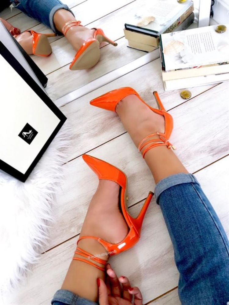 Levis Bilekten Bağcıklı İnce Topuk 10 Cm Turuncu Rugan Stiletto resmi