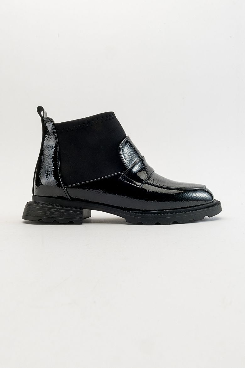 Noble Lastik Detaylı Kalın Topuk 3 Cm Siyah Rugan Loafer resmi