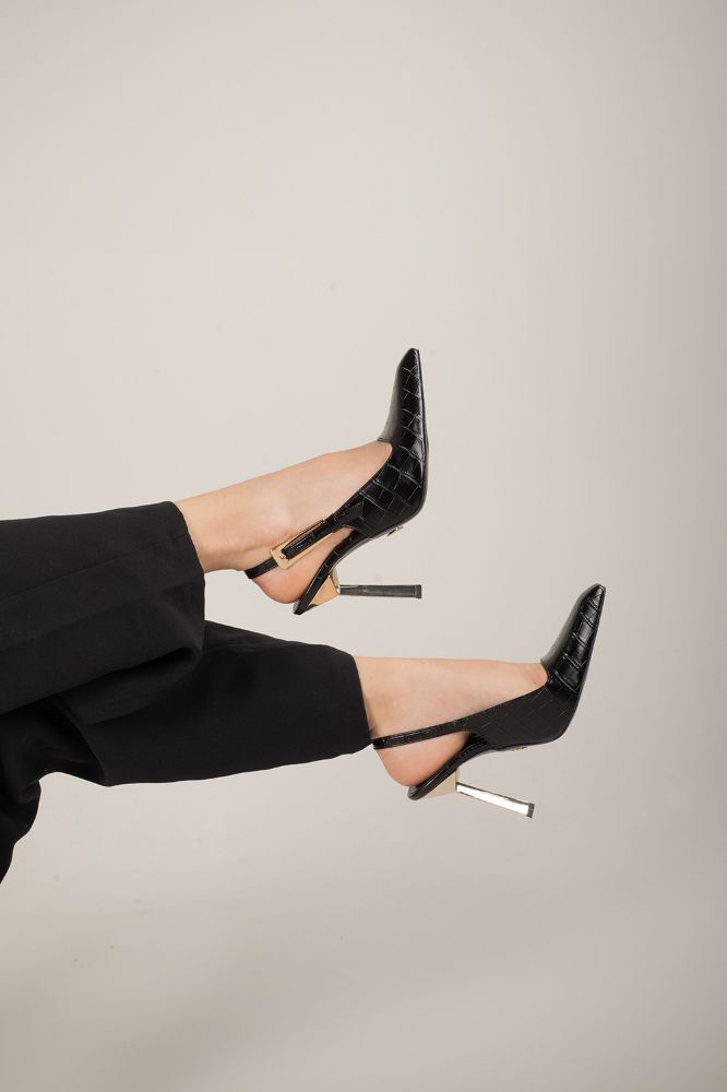 Jade Toka Detaylı İnce Topuk 10 Cm Siyah Kroko Stiletto resmi