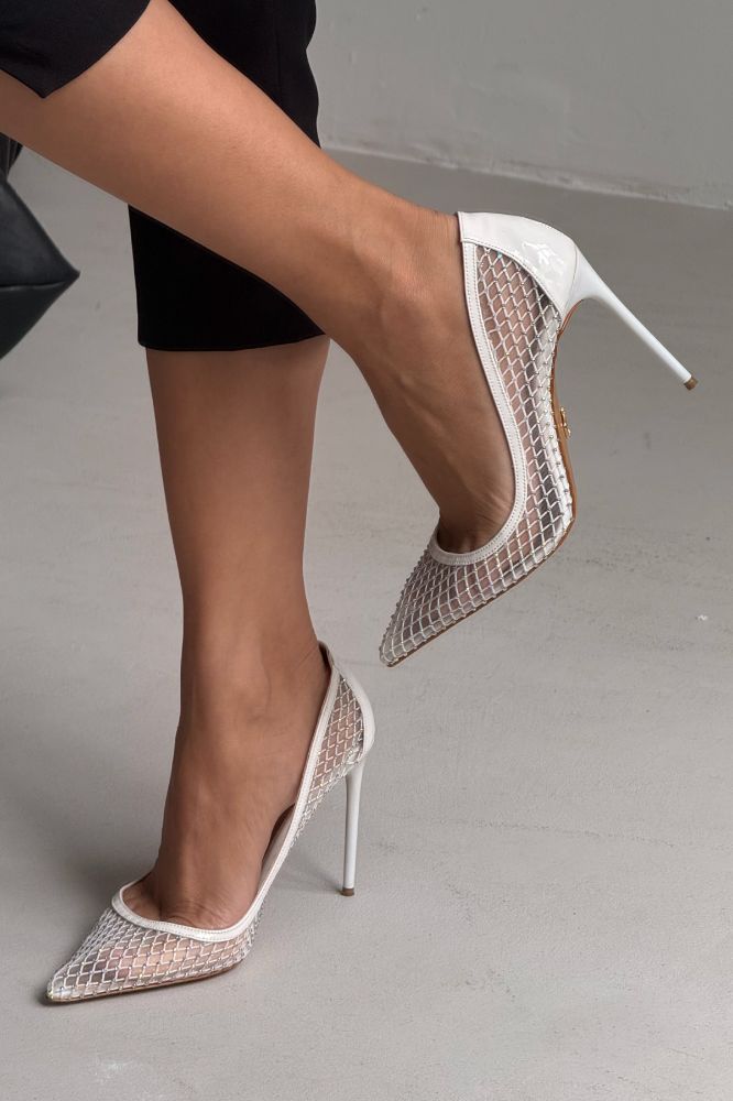 Romy Taş Detaylı Fileli İnce Topuk 10 Cm Beyaz Rugan Stiletto resmi