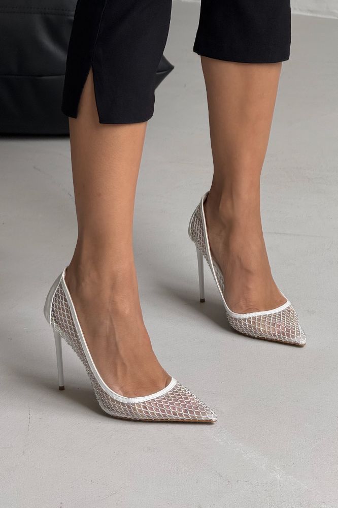 Romy Taş Detaylı Fileli İnce Topuk 10 Cm Beyaz Rugan Stiletto resmi