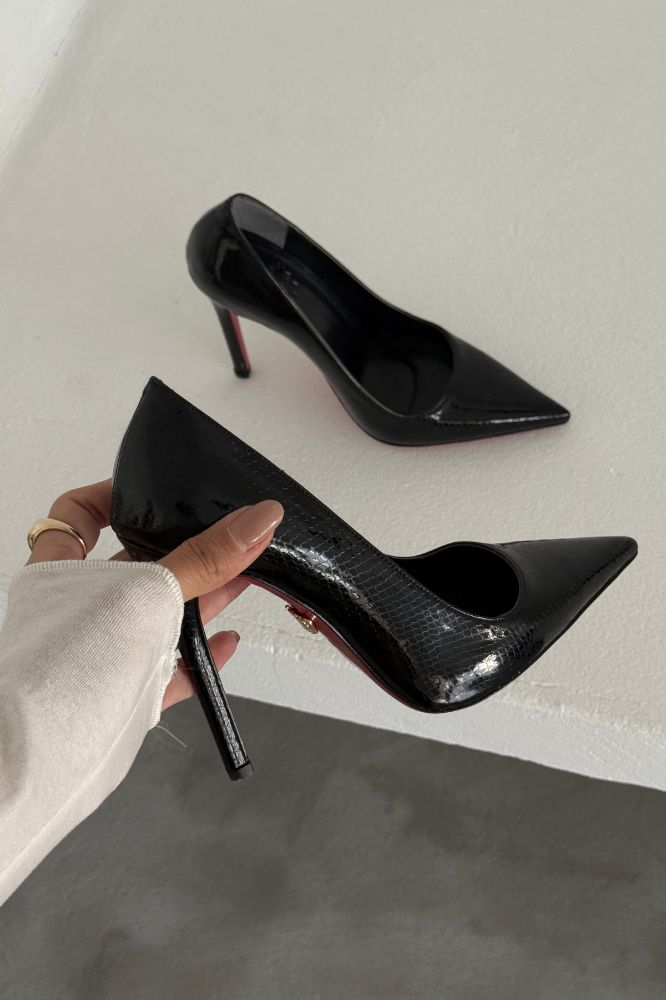 Fia İnce Topuk 12 Cm Siyah Yılan Desenli Stiletto resmi