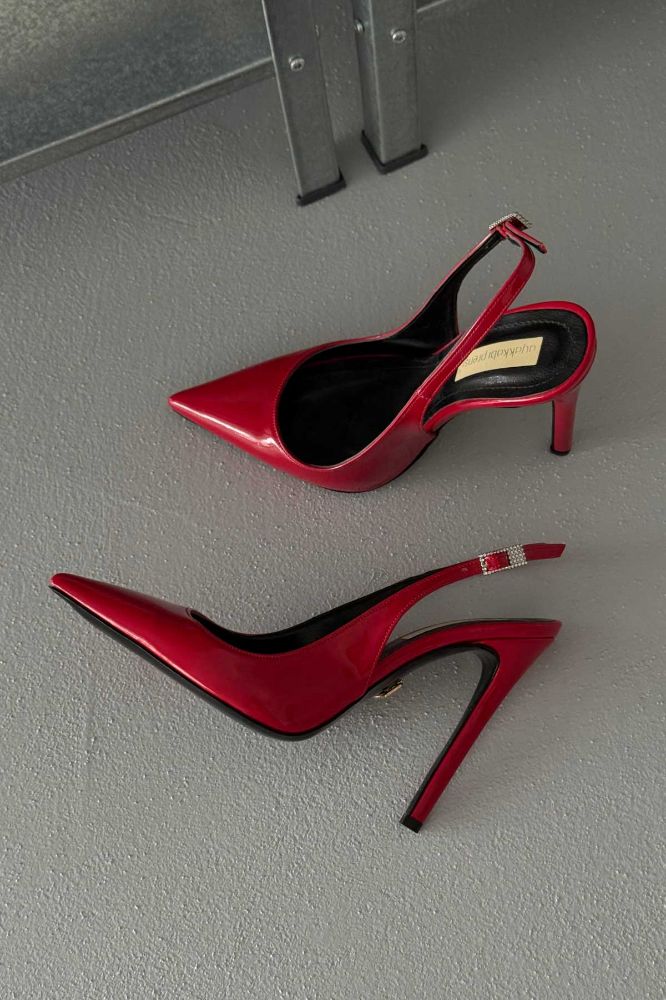 Awed Taşlı Toka Detaylı İnce Topuk 12 Cm Kırmızı Rugan Stiletto resmi