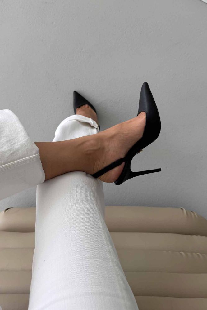 Zuri İnce Topuk 10 Cm Siyah Mat Stiletto resmi