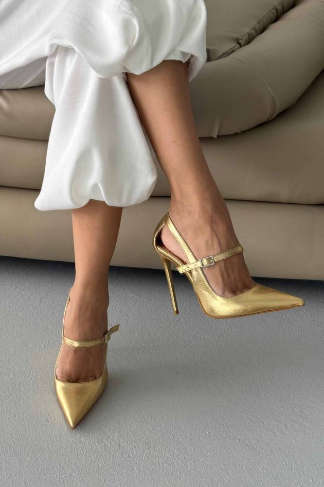 Leida Taşlı Toka Detaylı İnce Topuk 12 Cm Gold Kırışık Stiletto resmi