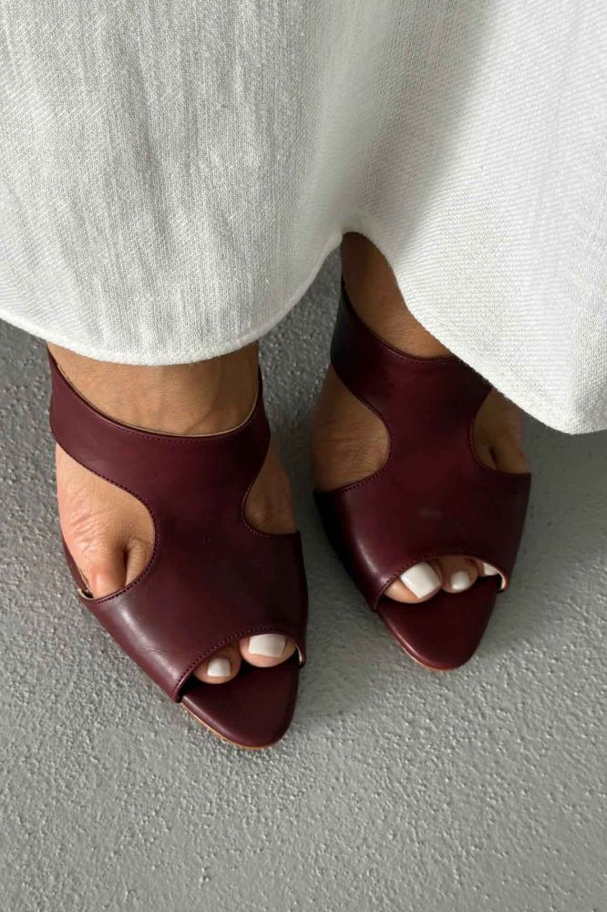 Trey İnce Topuk 10 Cm Bordo Mat Terlik resmi