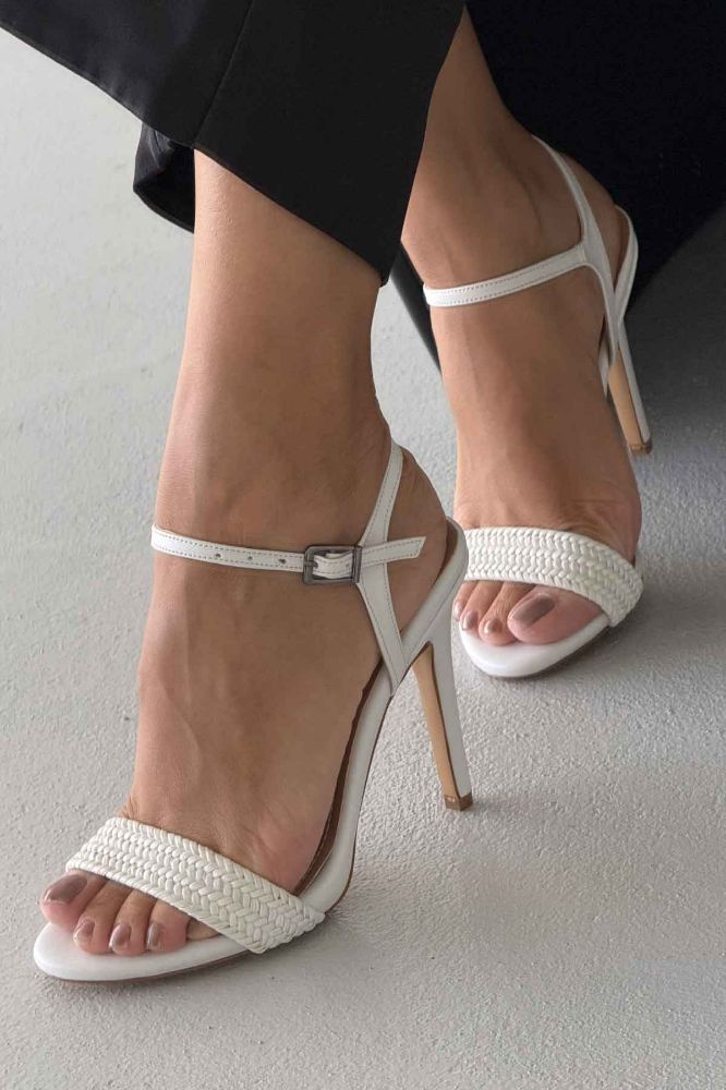 Tease Örgülü İnce Topuk 10 Cm Beyaz Topuklu Ayakkabı resmi