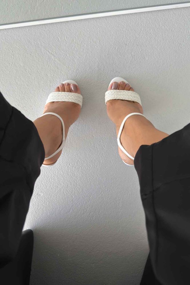 Tease Örgülü İnce Topuk 10 Cm Beyaz Topuklu Ayakkabı resmi