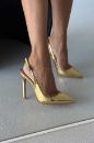 Awed Taşlı Toka Detaylı İnce Topuk 12 Cm Gold Stiletto