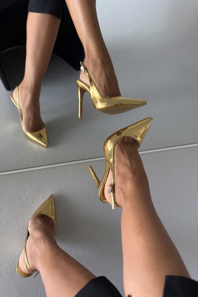 Awed Taşlı Toka Detaylı İnce Topuk 12 Cm Gold Stiletto resmi