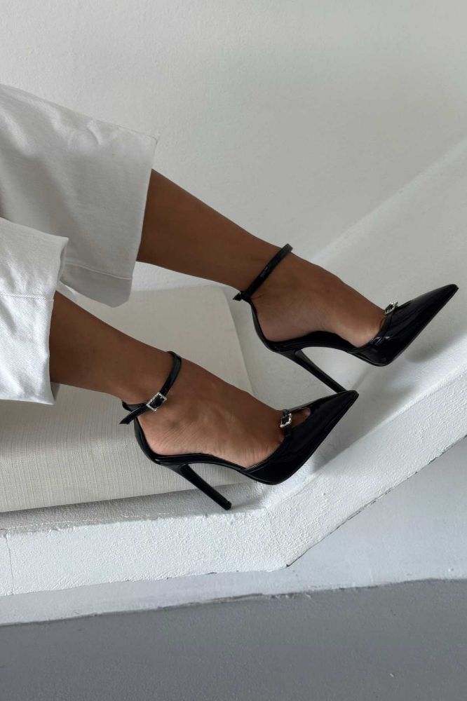 Soren Taşlı Tokalı İnce Topuk 12 Cm Siyah Rugan Stiletto resmi