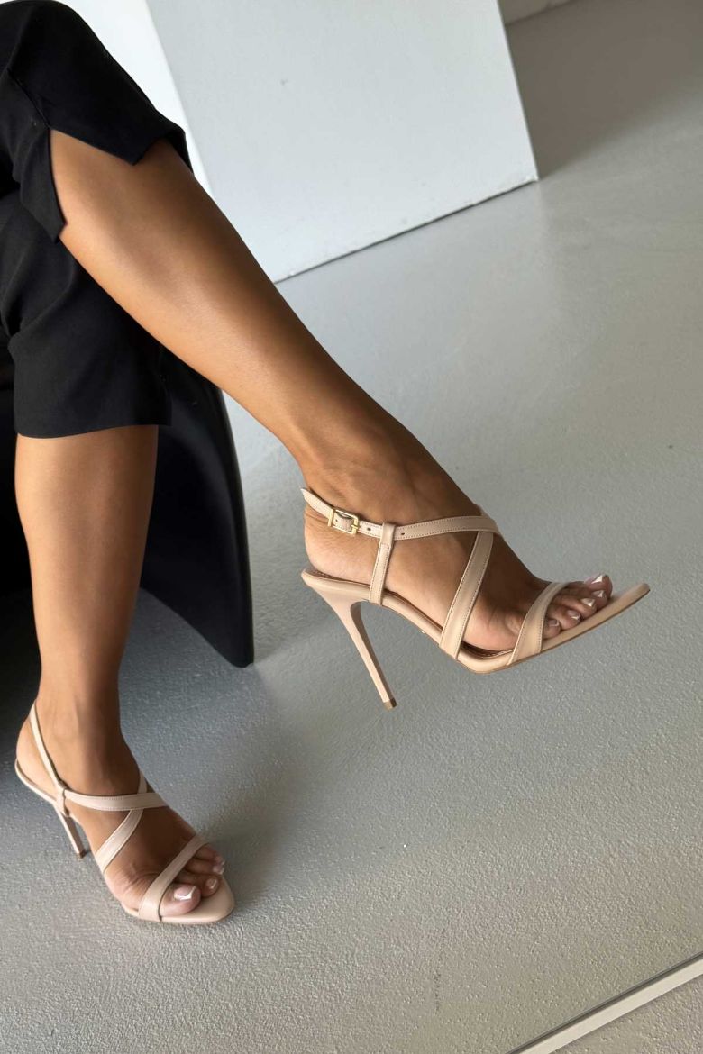 Bella İnce Topuk 10 Cm Ten Mat Stiletto resmi