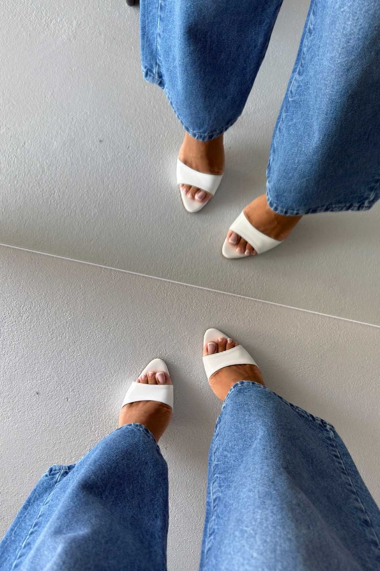 Evans İnce Topuk 10 Cm Beyaz Rugan Stiletto resmi
