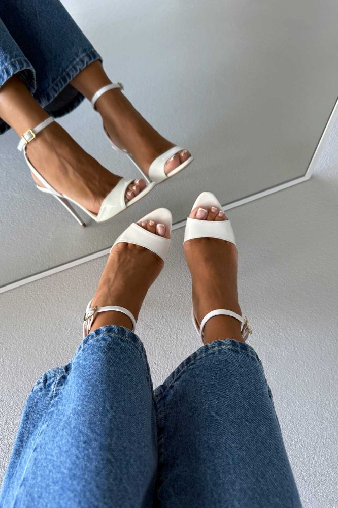Evans İnce Topuk 10 Cm Beyaz Rugan Stiletto resmi
