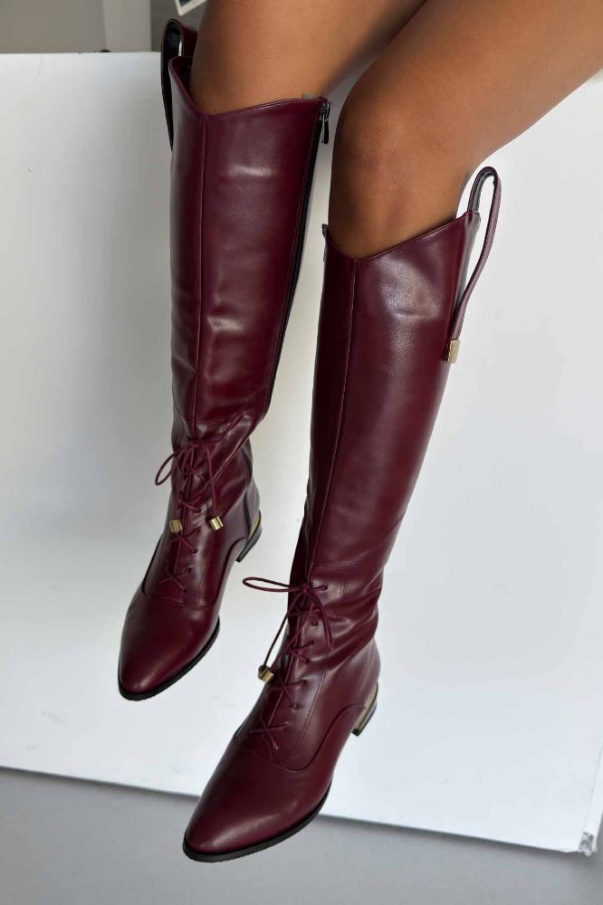 Janica Bağcık Ve Toka Detaylı Kalın Topuk 3 Cm Bordo Mat Çizme resmi