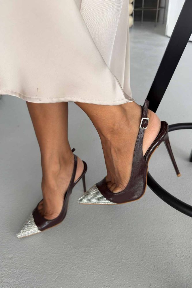 Jewel Taş Detaylı İnce Topuk 12 Cm Kahve Kırışık Rugan Stiletto resmi