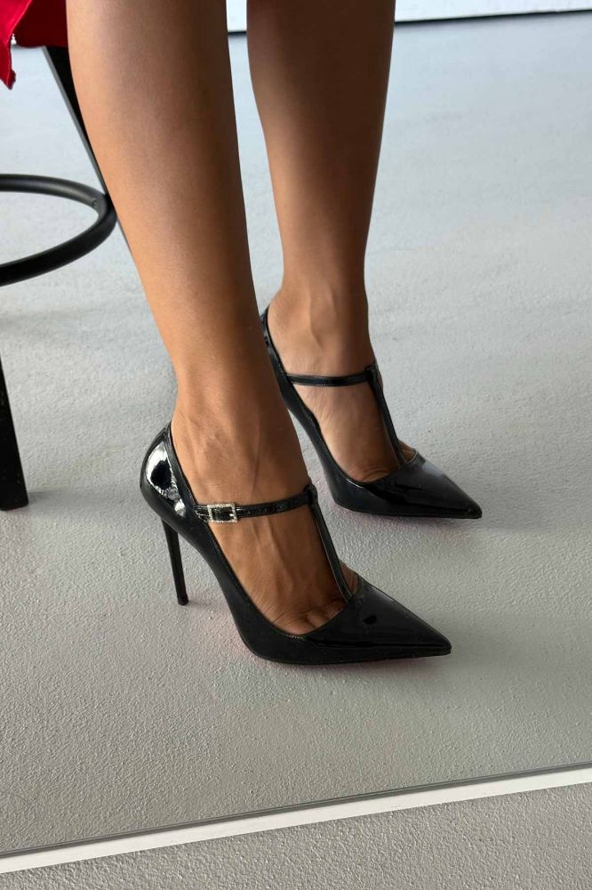 Wren Taşlı Toka Detaylı İnce Topuk 12 Cm Siyah Rugan Stiletto resmi