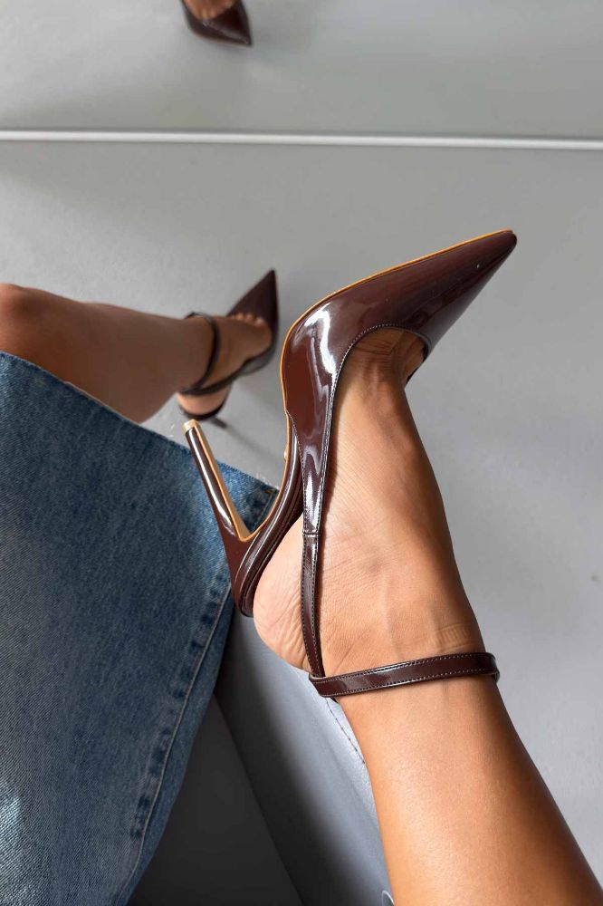 Zion Toka Detaylı İnce Topuk 12 Cm Acı Kahve Rugan Stiletto resmi