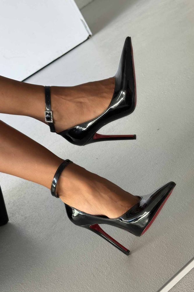Lucia Taşlı Toka Detaylı İnce Topuk 12 Cm Siyah Rugan Stiletto resmi