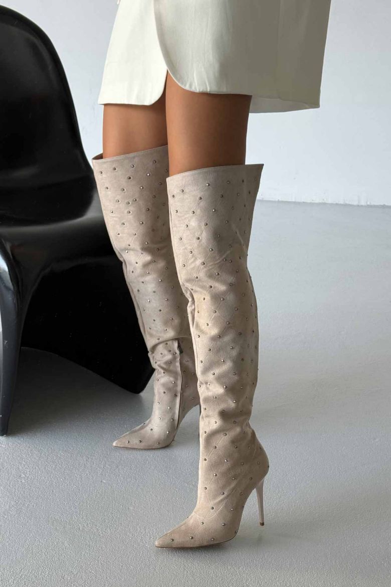 Paint Diz Üstü İnce Topuk 10 Cm Ten Süet Taşlı Çizme resmi