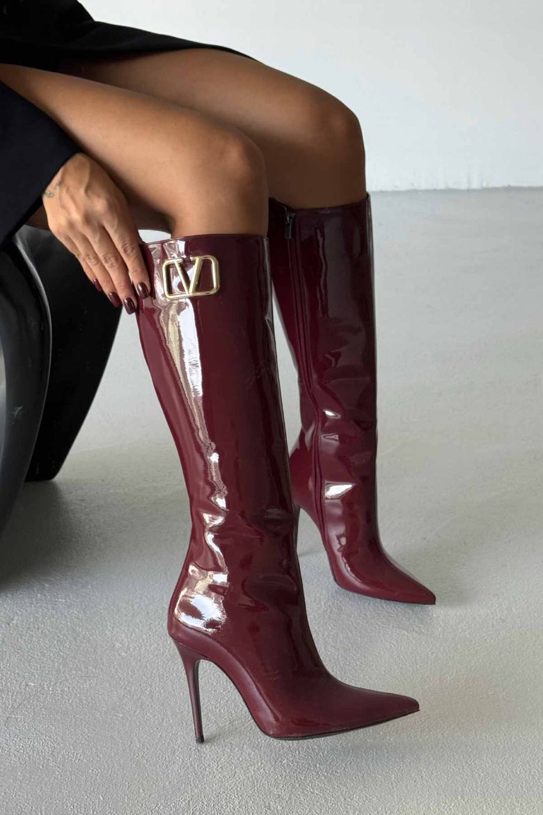 Verla V Detaylı İnce Topuk 10 Cm Bordo Rugan Çizme resmi