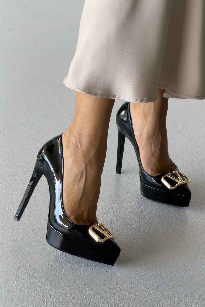 Gunhild Toka Detaylı İnce Topuk 13 Cm Siyah Rugan Platform resmi