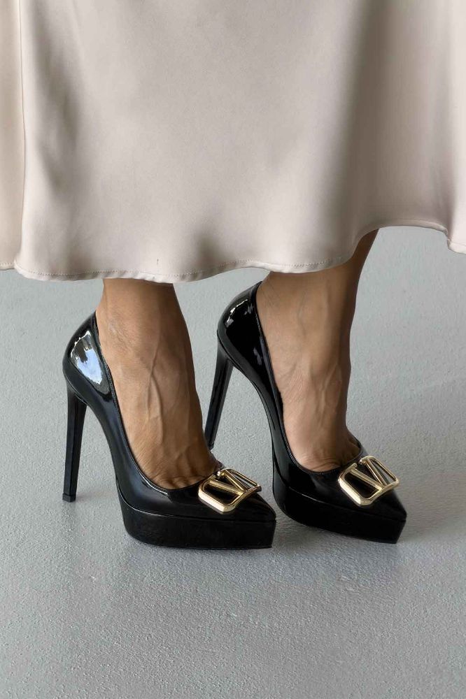 Gunhild Toka Detaylı İnce Topuk 13 Cm Siyah Rugan Platform resmi