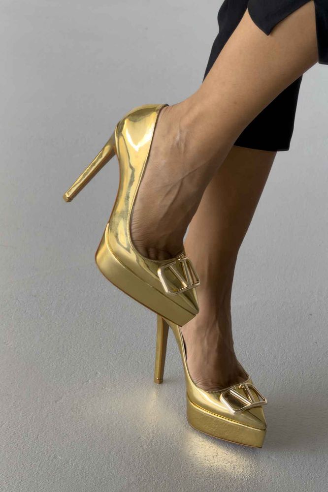 Gunhild Toka Detaylı İnce Topuk 13 Cm Gold Platform resmi