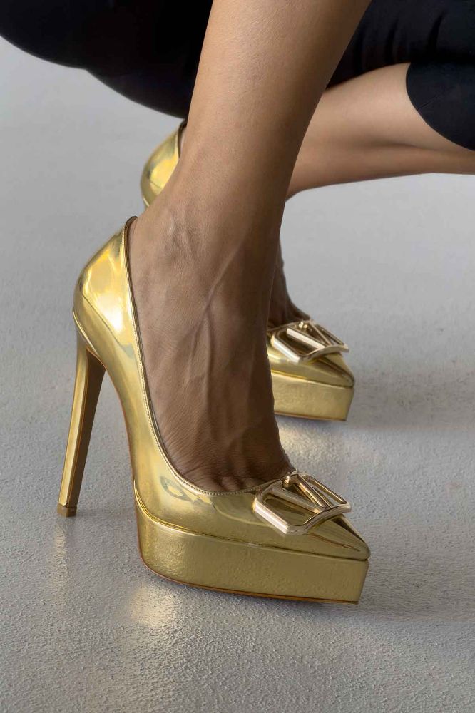 Gunhild Toka Detaylı İnce Topuk 13 Cm Gold Platform resmi