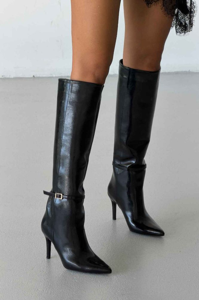 Noelle Toka Detaylı İnce Topuk 10 Cm Siyah Kırışık Rugan Çizme resmi