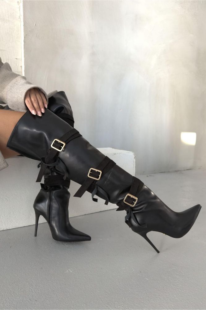 Roma Toka Detaylı Diz Üstü İnce Topuk 10 Cm Siyah Mat Çizme resmi