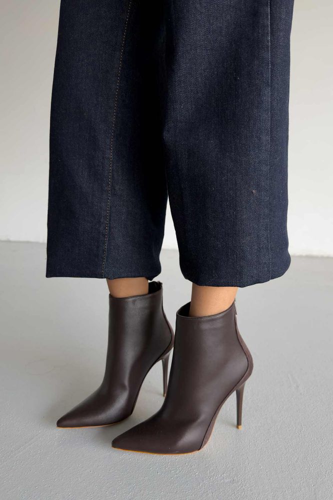 Hayes İnce Topuk 10 Cm Acı Kahve Mat Ve Süet Bot resmi