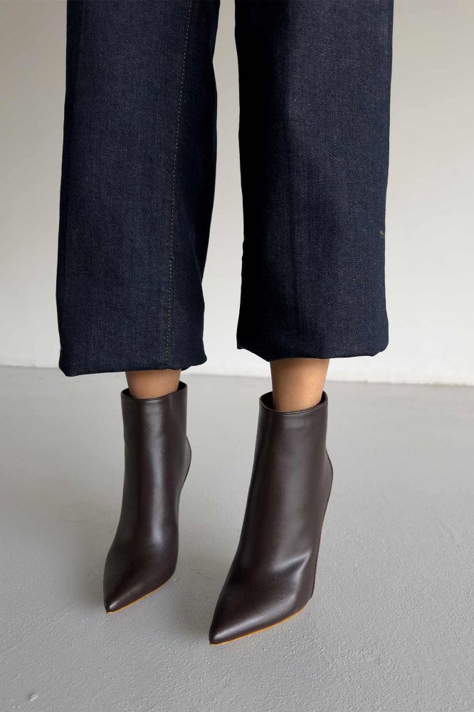 Hayes İnce Topuk 10 Cm Acı Kahve Mat Ve Süet Bot resmi