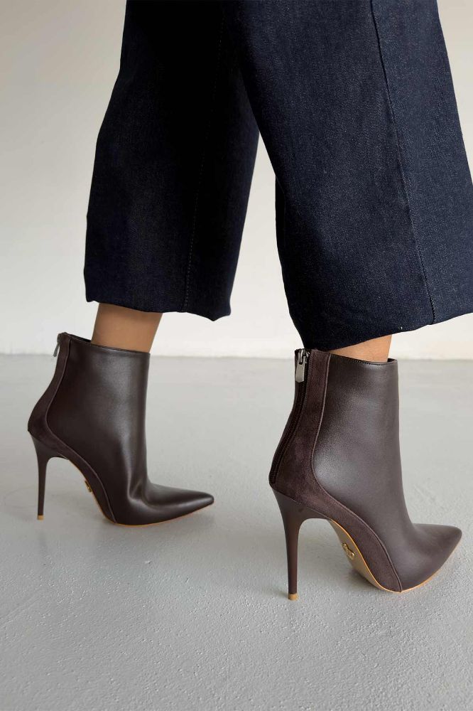 Hayes İnce Topuk 10 Cm Acı Kahve Mat Ve Süet Bot resmi