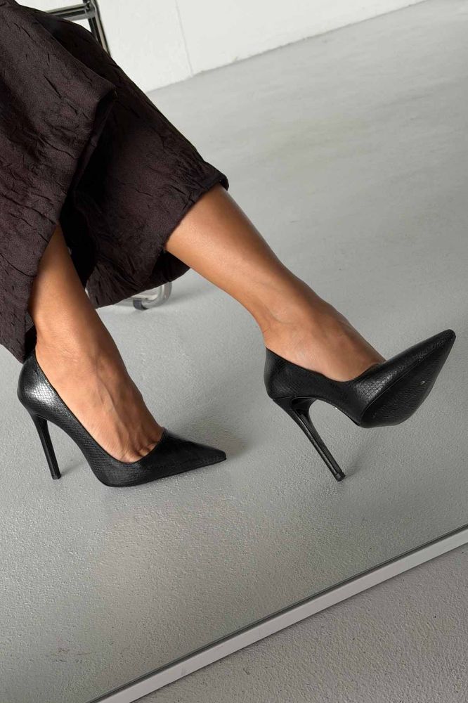 Fia İnce Topuk 12 Cm Siyah Yılan Desenli Stiletto resmi