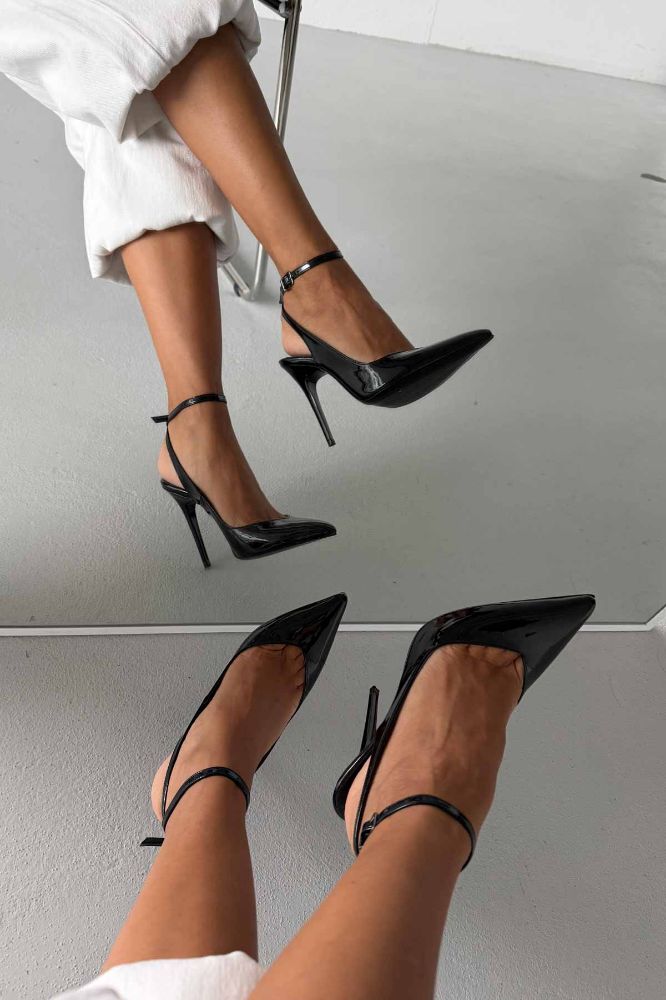 Gina Bilekten Bantlı İnce Topuk 10 Cm Siyah Rugan Stiletto resmi