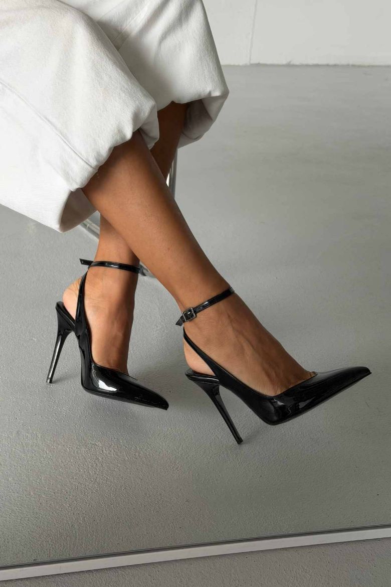 Gina Bilekten Bantlı İnce Topuk 10 Cm Siyah Rugan Stiletto resmi
