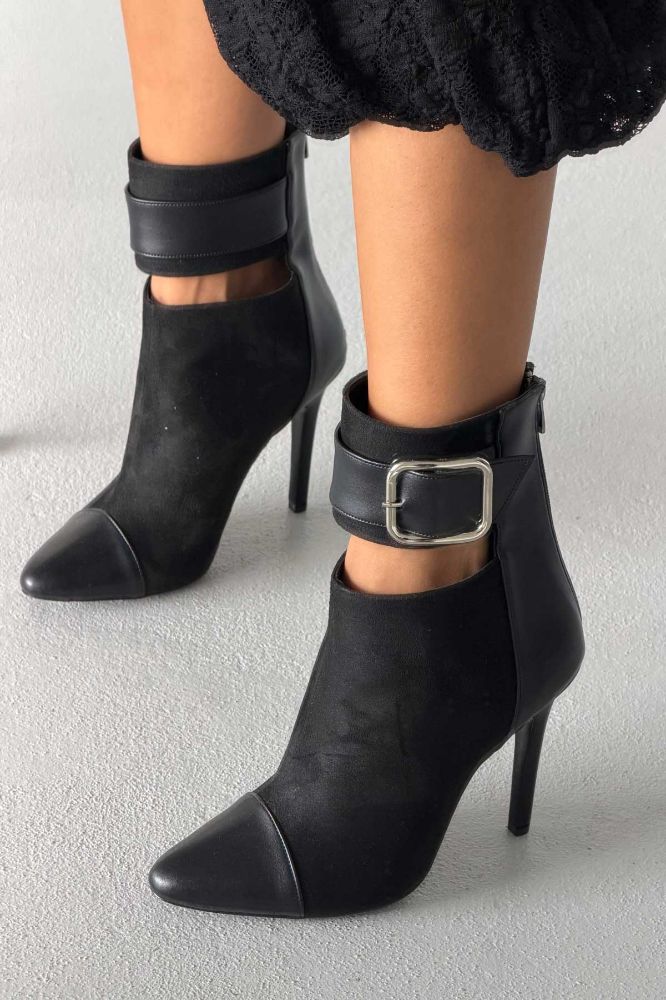 Law Toka Detaylı İnce Topuk 10 Cm Siyah Bot resmi