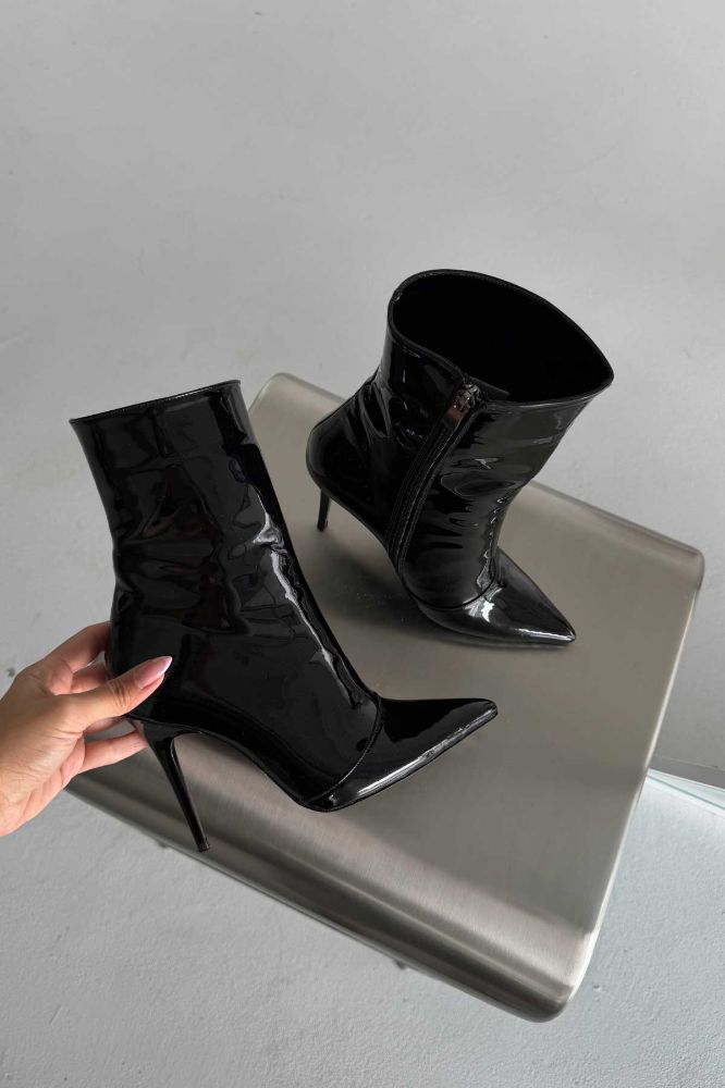 Eleganza İnce Topuk 10 Cm Siyah Rugan Bot resmi