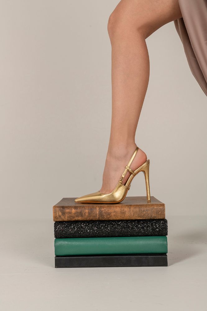 Waft Toka Detaylı İnce Topuk 12 Cm Gold Kırışık Stiletto resmi