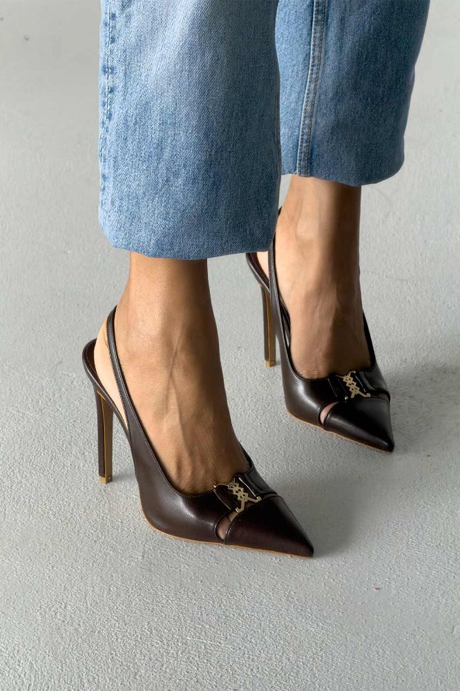 Cassia Aksesuar Detaylı İnce Topuk 12 Cm Acı Kahve Mat Stiletto resmi