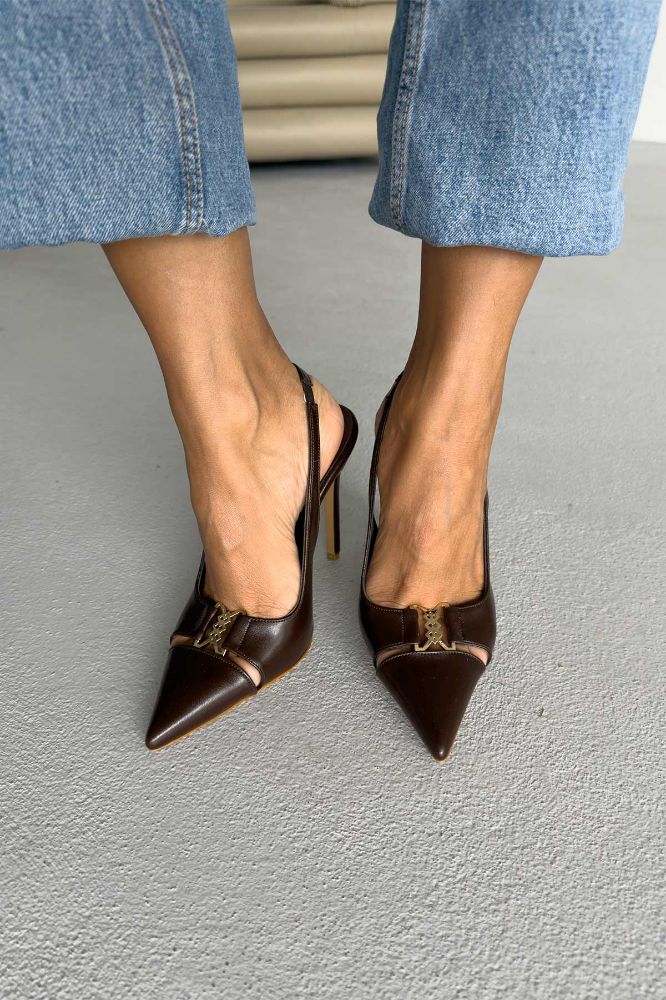 Cassia Aksesuar Detaylı İnce Topuk 12 Cm Acı Kahve Mat Stiletto resmi