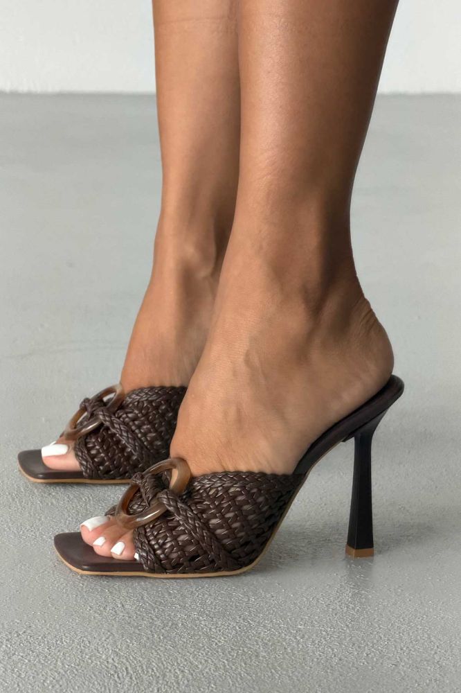 Effie Halka Detaylı İnce Topuk 8 Cm Kahverengi Örgü Sandalet resmi