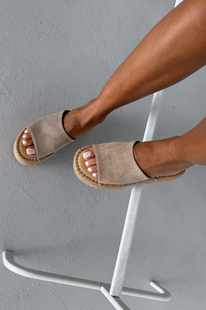 Sverre Hakiki Deri Dolgu Topuk  5 CM TEN SÜET TERLİK resmi