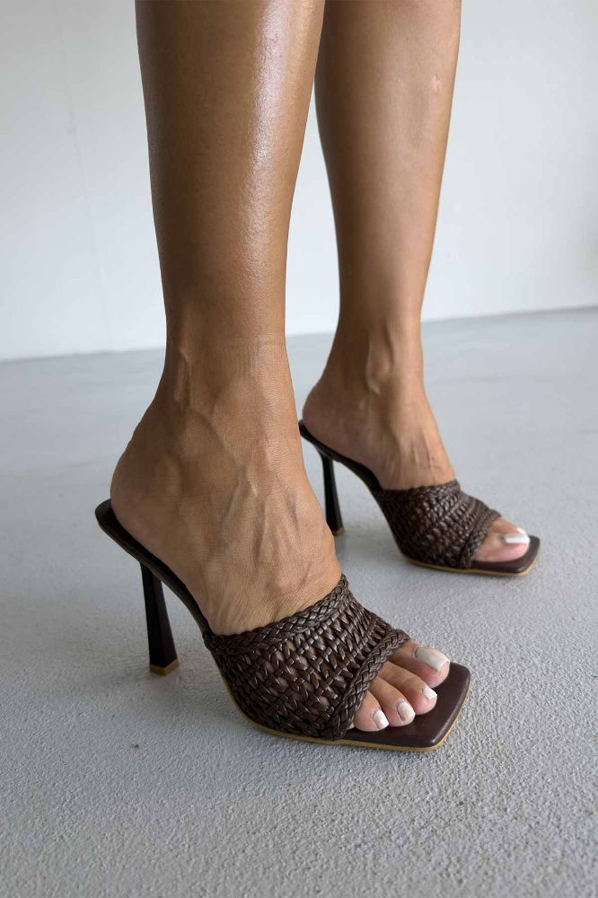 Chiara  İNCE TOPUK 10 CM KAHVERENGİ ÖRGÜ TERLİK resmi