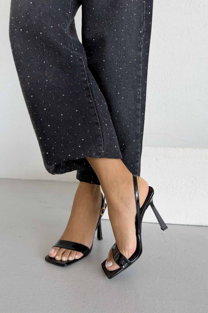 Winfrey Toka Detaylı İnce Topuk 10 Cm Siyah Rugan Topuklu Ayakkabı resmi