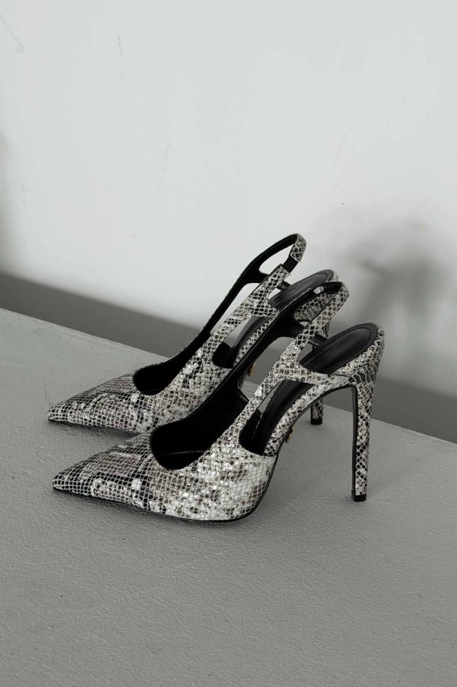 Kindra İnce Topuk 12 Cm Siyah Beyaz Yılan Desenli Stiletto resmi