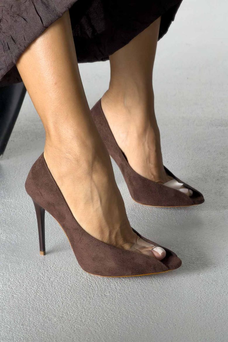 Loan Şeffaf Detaylı İnce Topuk 10 Cm Acı Kahve Süet Stiletto resmi