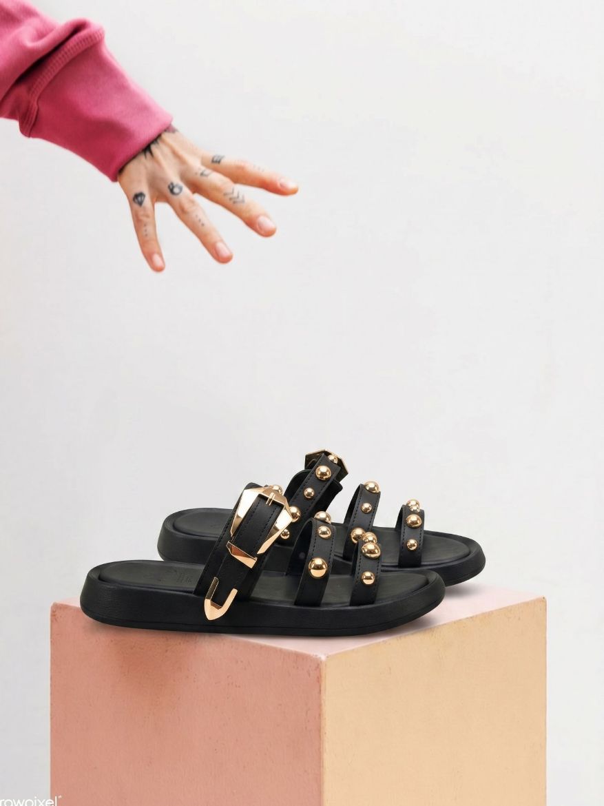 Bethany Aksesuar Detaylı   SİYAH MAT TERLİK resmi